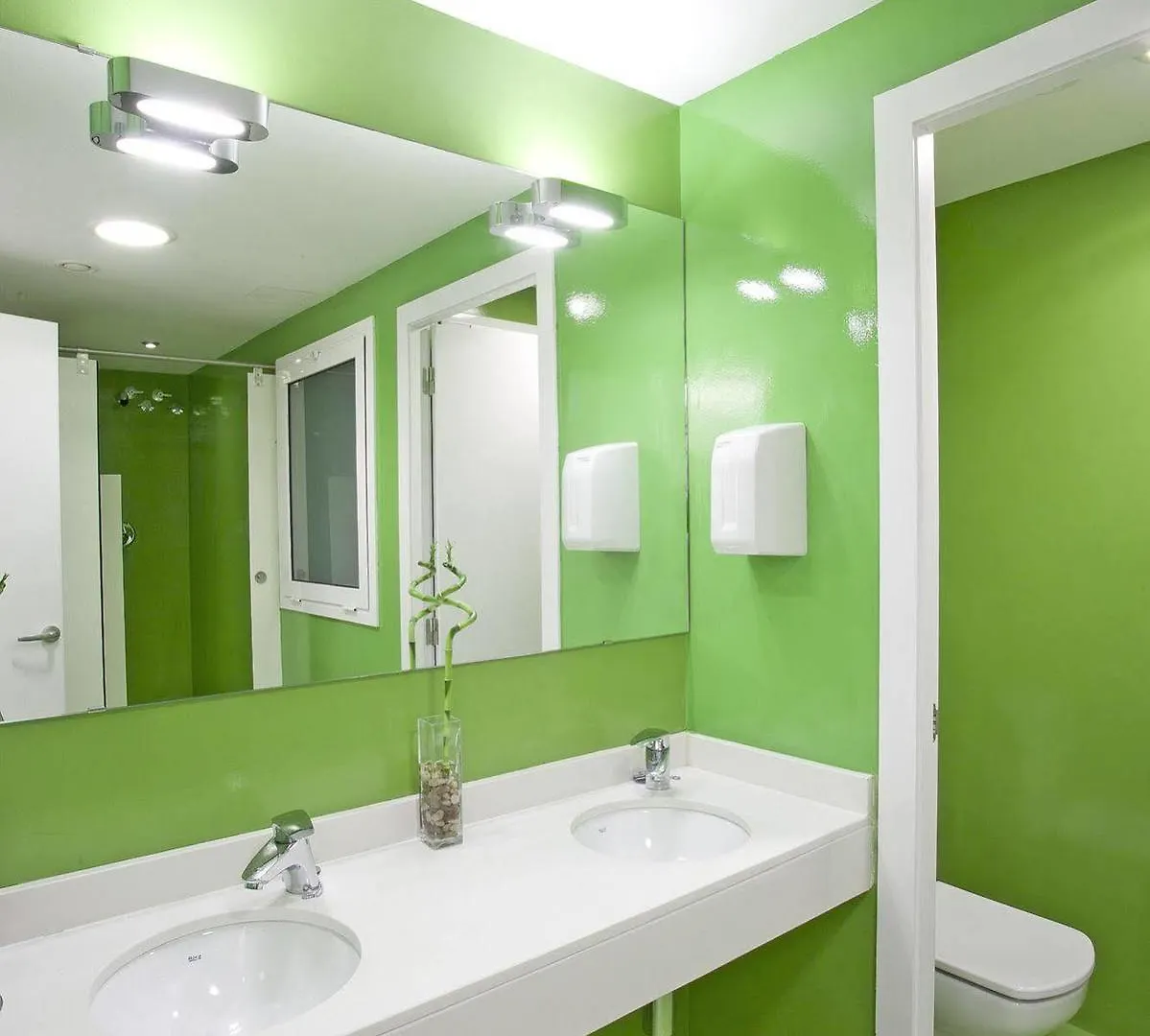 Sant Jordi Hostels Gracia Barcelona