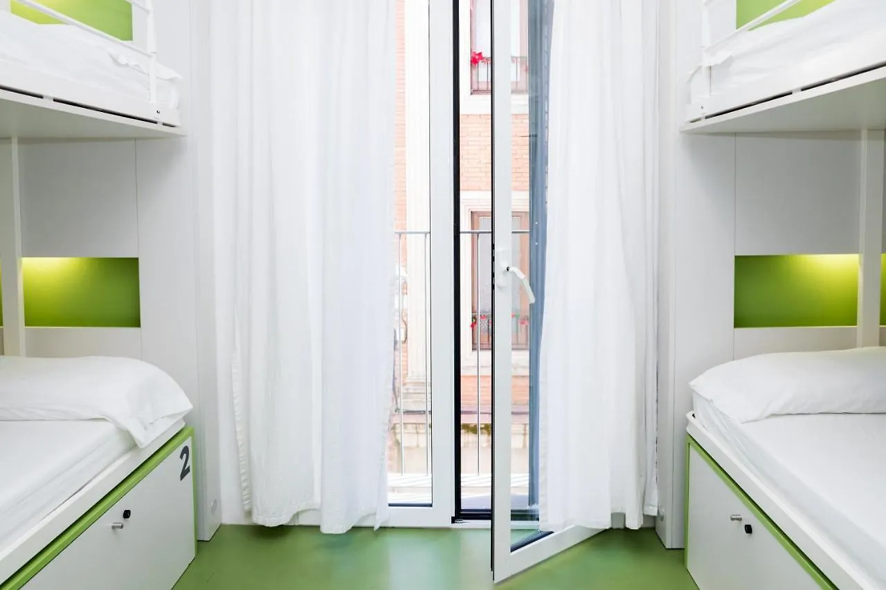 Sant Jordi Hostels Gracia Barcelona