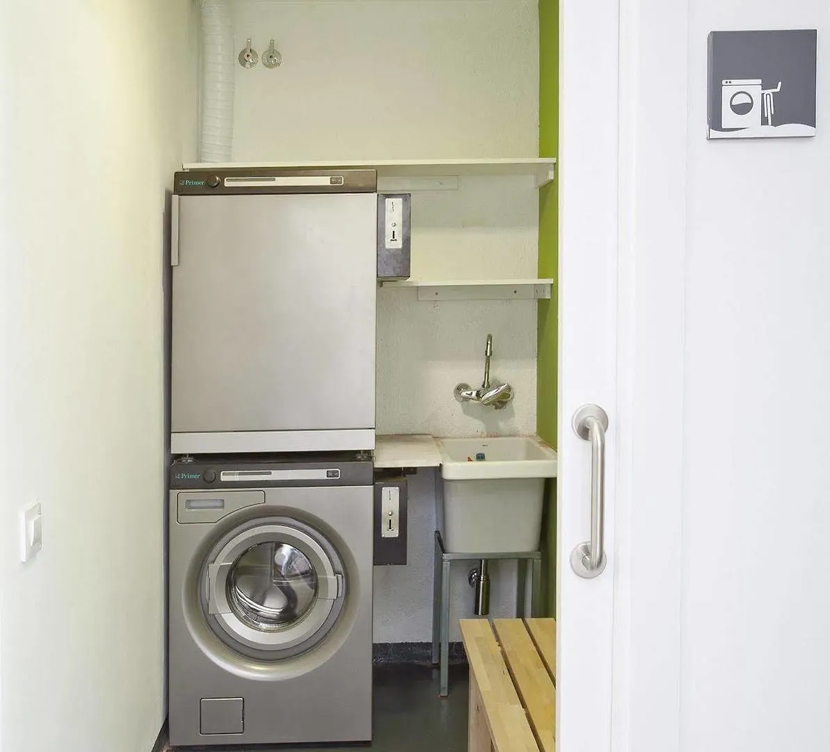 Sant Jordi Hostels Gracia Barcelona